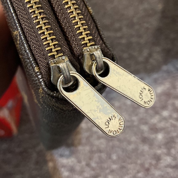 off brand lv wallet - Picture 2 of 3